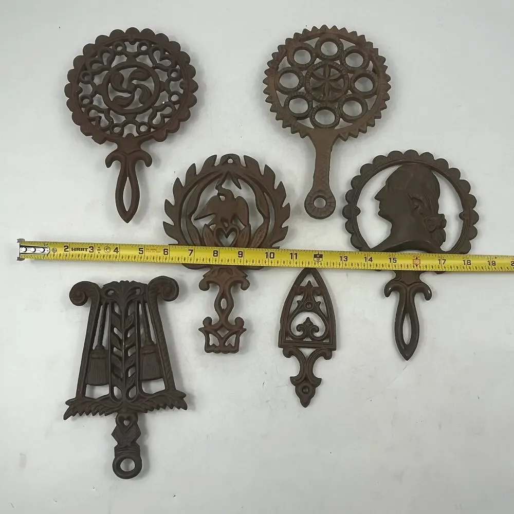 Unbranded vintage cast